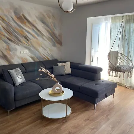 Niko, Near Beach, Free Parking, Wi-fi